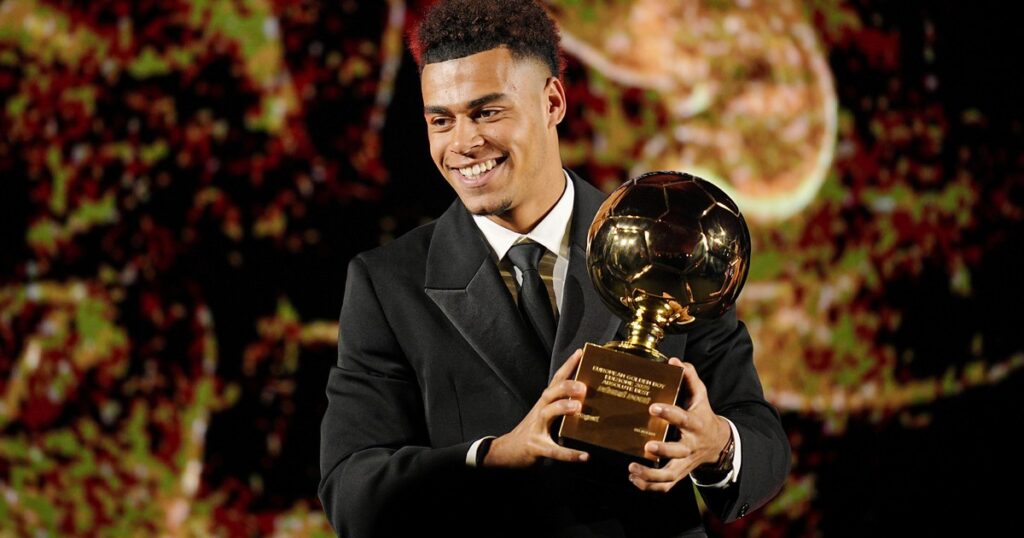 Pese a la nominación de Franco Mastantuono, Desiré Doué ganó el Golden Boy 2025 Pese a la nominación de Franco Mastantuono, Desiré Doué ganó el Golden Boy 2025 imagen-5