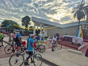 Miles de biciperegrinos llegaron a Itá Ibaté en la primera gran parada rumbo a la Basílica de Itatí imagen-13