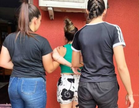 Bernardo de Irigoyen: arrestaron a una brasileña que atacó a tiros a la Policía y se atrincheró en una vivienda imagen-19