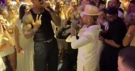Video: mientras define su futuro en Santos, Neymar apareció cantando en un evento de póker imagen-11