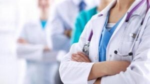 La salud privada alertó por cierres y pérdida de empleo si el Presupuesto elimina la Emergencia Sanitaria imagen-8