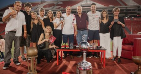 Dos Gargantas del estadio de Independiente tienen nuevo nombre: Villaverde y Trossero imagen-11