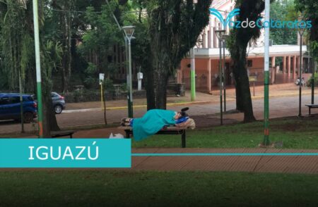 Límites a los “viajeros de tránsito”: no podrán pernoctar en espacios públicos Límites a los “viajeros de tránsito”: no podrán pernoctar en espacios públicos imagen-68