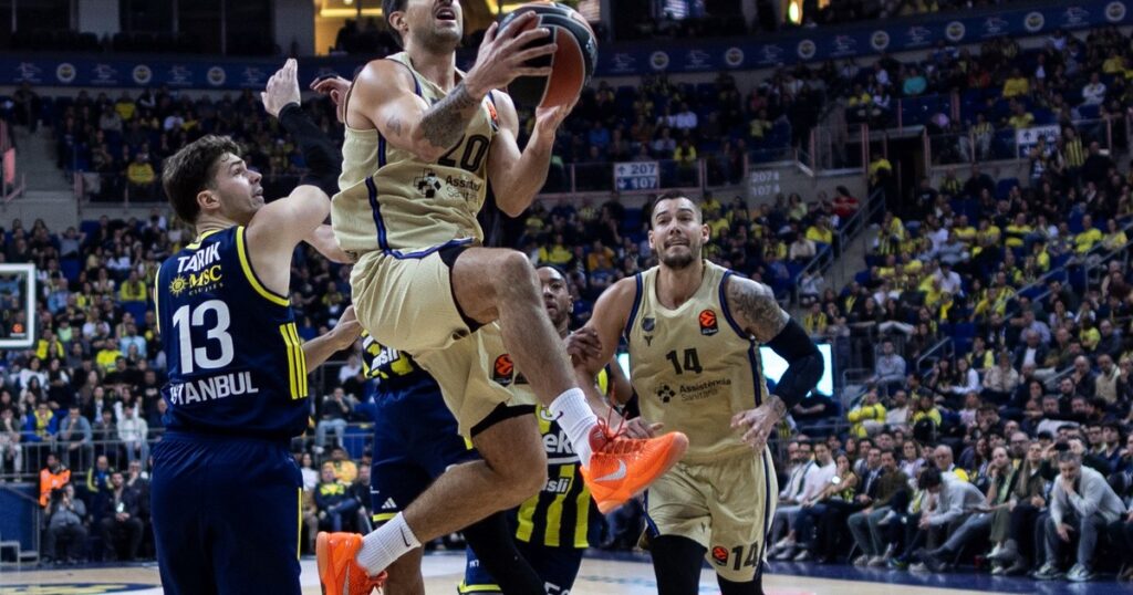 La insólita derrota del Barcelona de Laprovittola y Marcos en la Euroliga: le dieron vuelta el partido con tres libres agónicos imagen-4