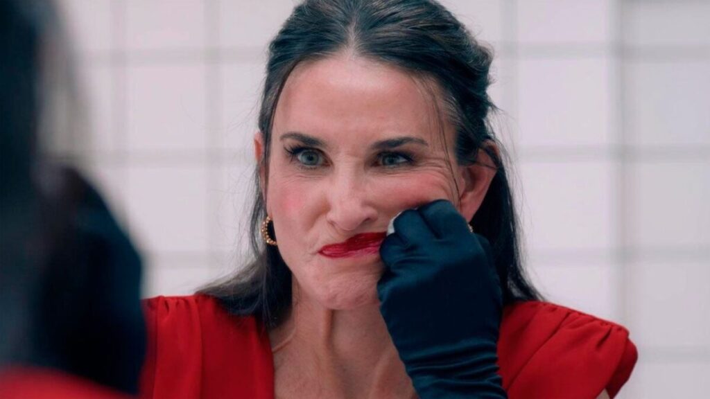 Si 'La sustancia' se adaptase a serie, sería de esta forma: Tráiler de 'The Beauty', lo nuevo del creador de 'Monstruos: La historia de Ed Gein' imagen-5