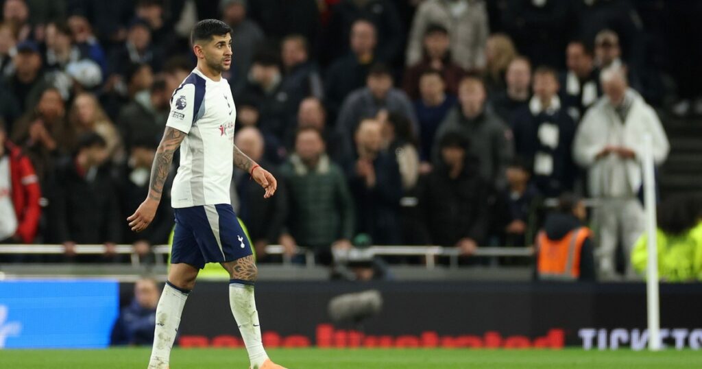 El Cuti Romero va de titular en el primer partido del año de un Tottenham que busca levantar imagen-5