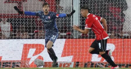 Rey, de «tenemos mucha bronca» a «queremos ganar ya» Rey, de "tenemos mucha bronca" a "queremos ganar ya" imagen-13