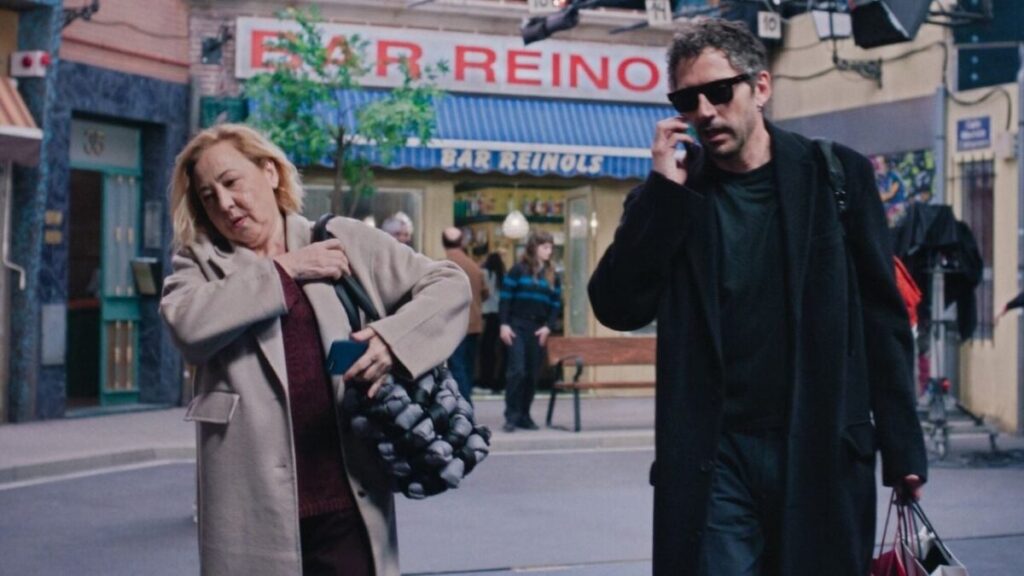 Es la queja más repetida de 'Aída y vuelta', pero fue la única condición de Paco León: "Era difícil traer el espíritu de la serie a hoy" imagen-5