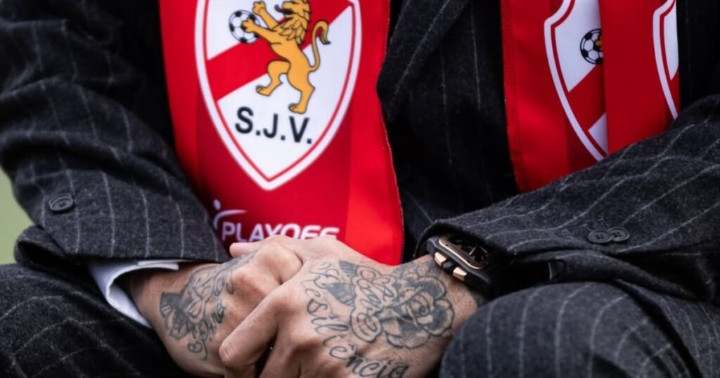 El histórico brasileño que fue compañero de Messi y está cerca de volver del retiro a los 42 años El histórico brasileño que fue compañero de Messi y está cerca de volver del retiro a los 42 años imagen-44