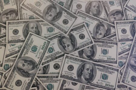 El Gobierno completa el pago por la concesión de las represas y suma dólares al Tesoro imagen-10