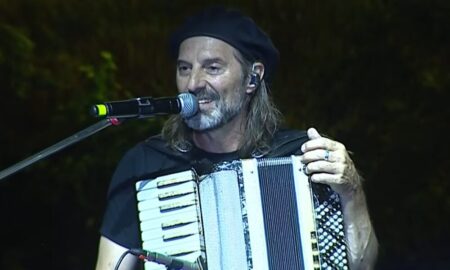 En Corrientes, el Chango Spasiuk pidió un abrazo solidario por la Patagonia En Corrientes, el Chango Spasiuk pidió un abrazo solidario por la Patagonia imagen-11