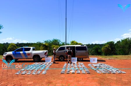 Operativo “Iggy Dog”: Prefectura incautó más de 110 kilos de marihuana y detuvo a un hombre en Iguazú Operativo “Iggy Dog”: Prefectura incautó más de 110 kilos de marihuana y detuvo a un hombre en Iguazú imagen-11