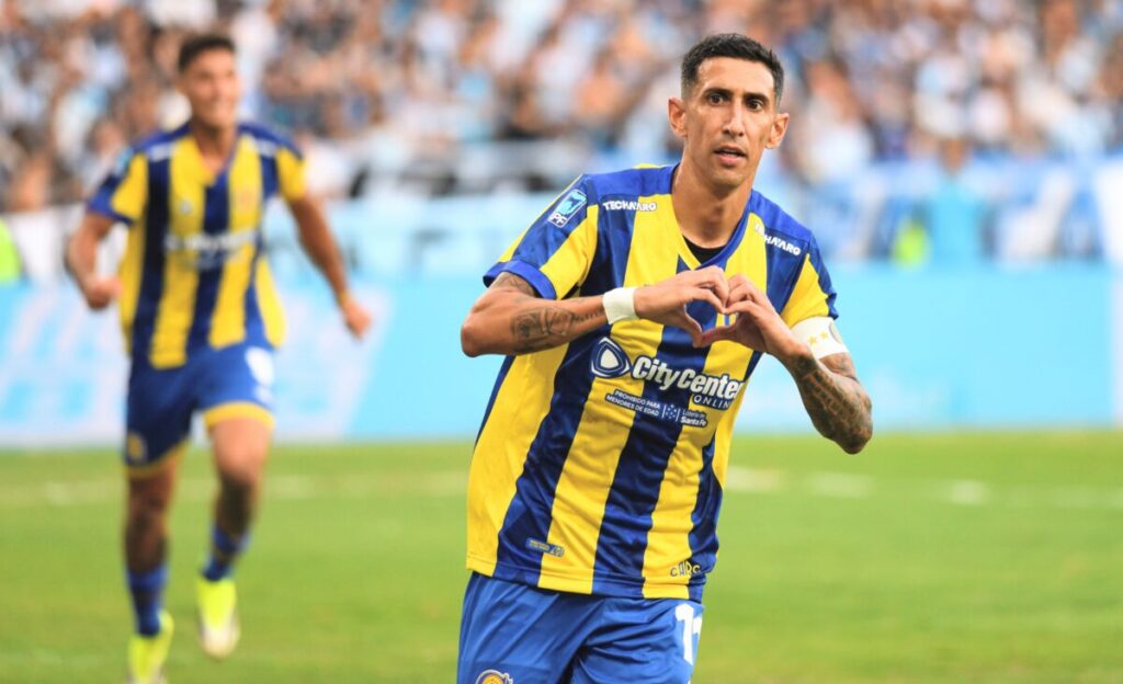 Racing volvió a perder: Rosario Central le ganó con un golazo de Di María en un campo de juego lamentable imagen-5