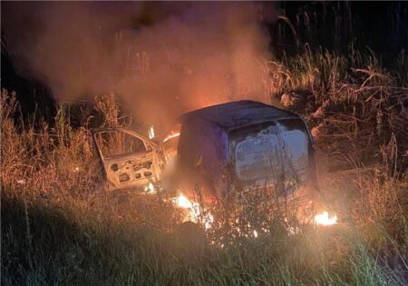 Un conductor murió atrapado tras despistar e incendiarse su vehículo imagen-7