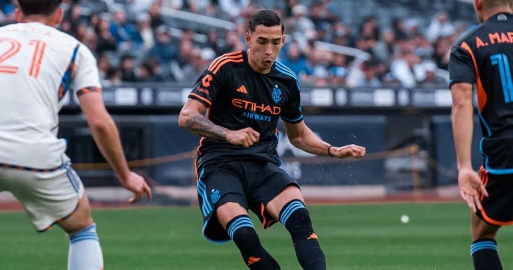 Oficial: Julián Fernández se suma a Rosario Central imagen-5