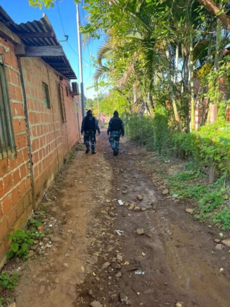 Posadas: amplio operativo para recapturar a cuatro detenidos evadidos de la UR-X Posadas: amplio operativo para recapturar a cuatro detenidos evadidos de la UR-X imagen-13