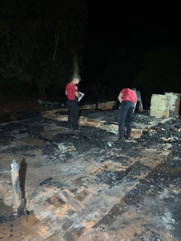 Incendio fatal en Guaraní: un joven murió y detuvieron a un sospechoso Incendio fatal en Guaraní: un joven murió y detuvieron a un sospechoso imagen-3