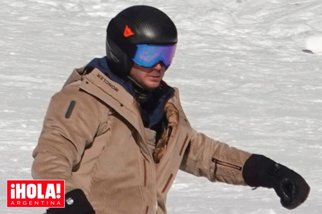 El hijo de Carolina de Mónaco. Las fotos de Pierre Casiraghi y su familia durante sus vacaciones bajo cero en Saint-Moritz imagen-4