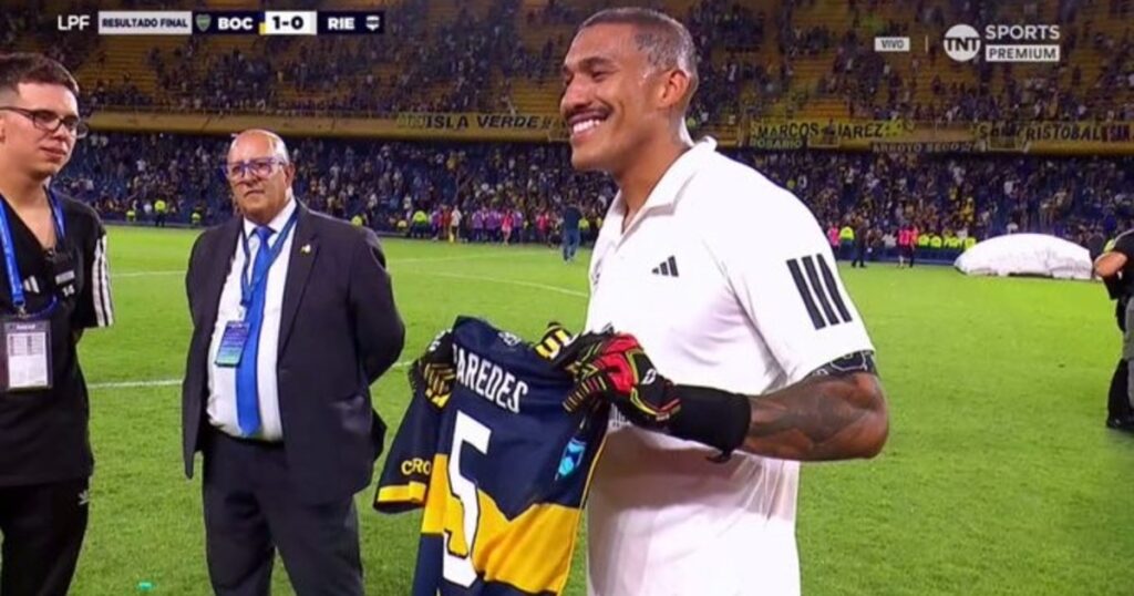 Ignacio Arce reveló cómo se quedó con la camiseta de Paredes imagen-5