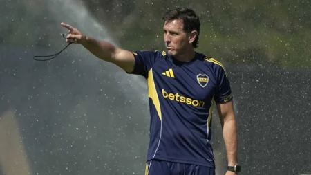 Úbeda sorprendió con el once de Boca: los dos refuerzos titulares y el «mediocampo ideal» – TyC Sports Úbeda sorprendió con el once de Boca: los dos refuerzos titulares y el "mediocampo ideal" - TyC Sports imagen-11