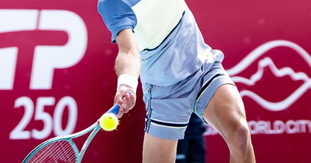 Tomás Etcheverry se plantó contra un Top 10 pero quedó eliminado del ATP 250 de Hong Kong imagen-4