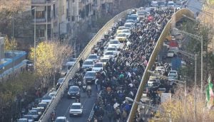 Protestas en Irán: crece la represión y ya hay al menos 35 muertos y más de 1.200 detenidos imagen-9