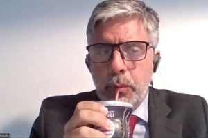 El juez Rodrigo Giménez Uriburu se excusó de integrar el tribunal que juzgará a Cristina Kirchner en la causa Hotesur imagen-10