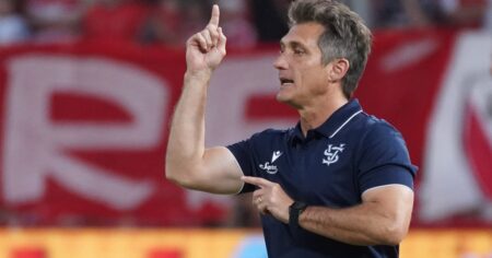 Guillermo, tras el empate ante Independiente: «Me gustó mucho el equipo» y qué dijo sobre buscar un refuerzo por la salida de Maher Carrizo Guillermo, tras el empate ante Independiente: "Me gustó mucho el equipo" y qué dijo sobre buscar un refuerzo por la salida de Maher Carrizo imagen-12