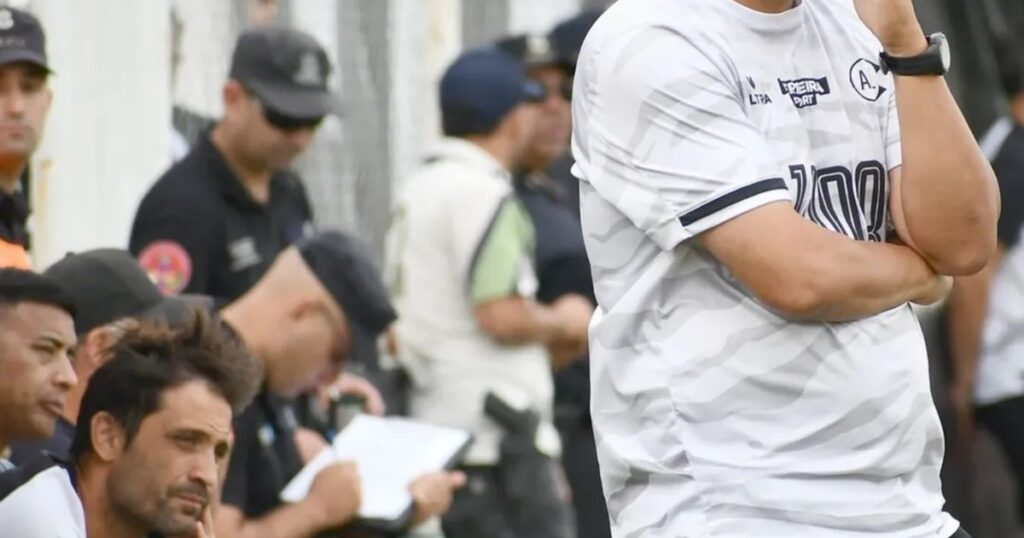 Denunciaron al DT de Liniers de Bahía Blanca por un posible caso de corrupción de menores imagen-5