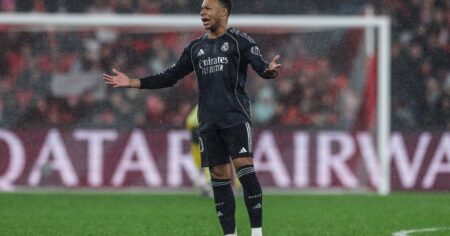 Mbappé, durísimo tras perder con Benfica: "Fue una noche de Champions y nosotros no jugamos un partido de Champions" imagen-15
