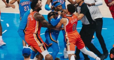 Partido caliente en la NBA: Oklahoma le ganó a New Orleans en una noche llena de peleas entre los jugadores Partido caliente en la NBA: Oklahoma le ganó a New Orleans en una noche llena de peleas entre los jugadores imagen-15