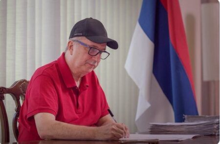 Passalacqua elimina más de 114 cargos jerárquicos y arranca un plan de rediseño del Ejecutivo de 90 días Passalacqua elimina más de 114 cargos jerárquicos y arranca un plan de rediseño del Ejecutivo de 90 días imagen-122