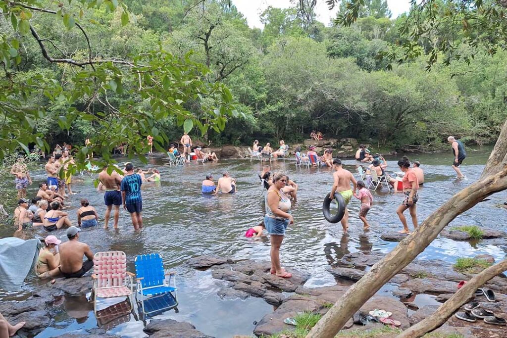 Cultura en Movimiento: un domingo de ritmo y naturaleza en el Camping Cuña Pirú Cultura en Movimiento: un domingo de ritmo y naturaleza en el Camping Cuña Pirú imagen-4