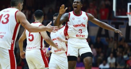 Liga Nacional: Unión se llevó una agónica victoria contra Instituto imagen-15