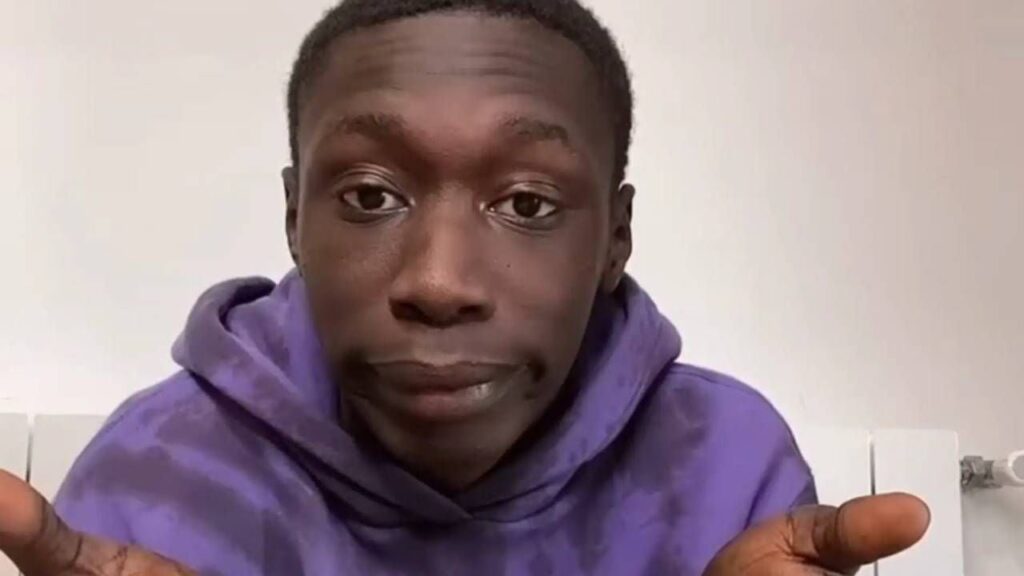 Khaby Lame vende su empresa por 975 millones: Cede sus derechos de imagen a la IA para crear un gemelo digital imagen-5