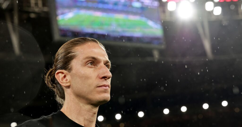 La autocrítica y el elogio de Filipe Luís a Lanús después de perder la Recopa La autocrítica y el elogio de Filipe Luís a Lanús después de perder la Recopa imagen-5