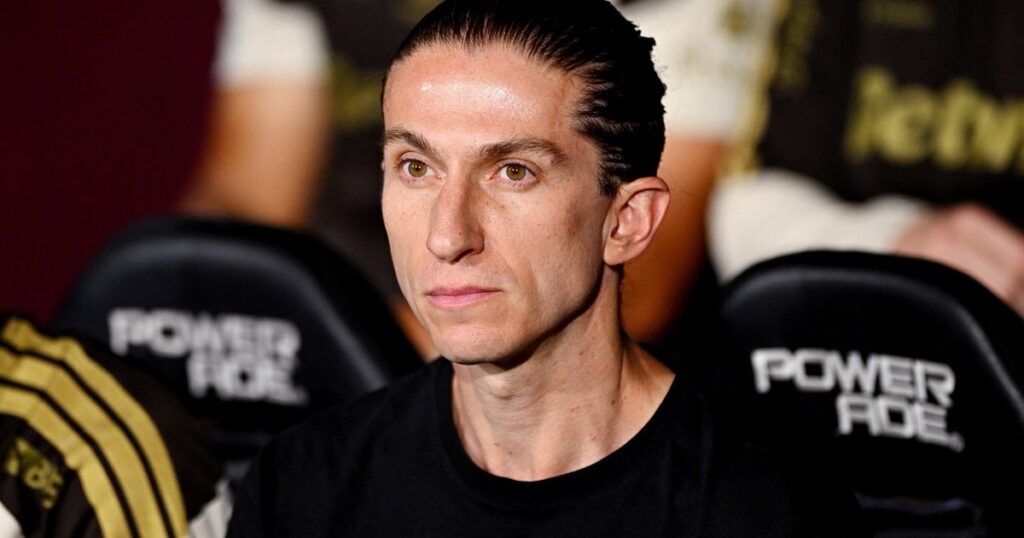 Qué dijo Filipe Luis tras ser derrotado por Lanús en la ida de la Recopa Sudamericana imagen-4