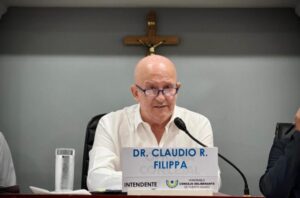 “Cuando un gobierno cobra más y explica menos, la corrupción deja de ser sospecha y pasa a ser pregunta.” imagen-72