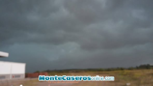 Corrientes: fuerte temporal en Monte Caseros imagen-5