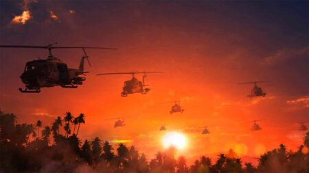 Hoy en TV, una de las mejores películas de la historia: una joya bélica que sigue siendo igual de perturbadora 40 años después imagen-11