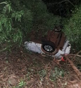 Misiones: despiste vehicular en Ruta Provincial 30 dejó tres personas lesionadas imagen-15