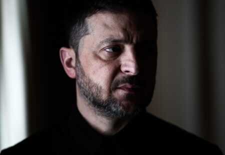 Eslovaquia y Hungría amenazan con represalias si Ucrania no reanuda el bombeo de petróleo ruso hacia los dos países imagen-17