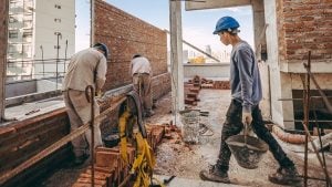 Achiques, flexibiliación de pagos y obras prioritarias, las estrategias del sector de la construcción en Misiones para sobrevivir al ajuste nacional imagen-105
