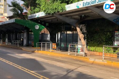 La UTA amenazó con un paro de colectivos este miércoles en todo el país si no se cumplen los acuerdos salariales imagen-8