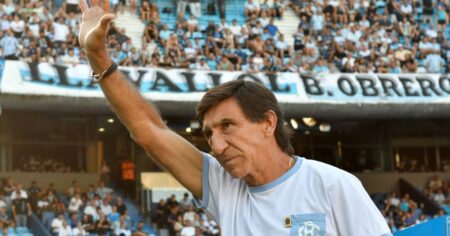 Racing visita a Banfield en busca de otro triunfo imagen-20