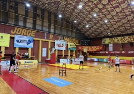 Tokio puso primera con el regreso de un histórico imagen-46