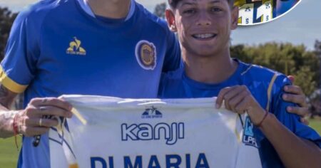 El reencuentro de Di María y el alcanzapelotas del abrazo, con camiseta firmada y foto El reencuentro de Di María y el alcanzapelotas del abrazo, con camiseta firmada y foto imagen-17