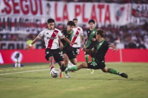 River vs. Banfield, en vivo: el minuto a minuto y la despedida de Marcelo Gallardo River vs. Banfield, en vivo: el minuto a minuto y la despedida de Marcelo Gallardo imagen-2