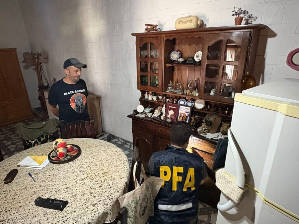 “Rulo cambiario”: la Justicia ordenó 30 allanamientos: uno de ellos, a una exsocia del financista de la AFA imagen-4