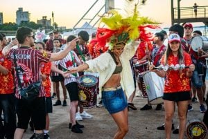 Posadas extiende la magia del Carnaval a sus barrios tras una multitudinaria apertura provincial imagen-100